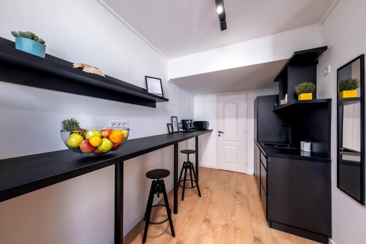 Appartement Black And White - Dob Utca